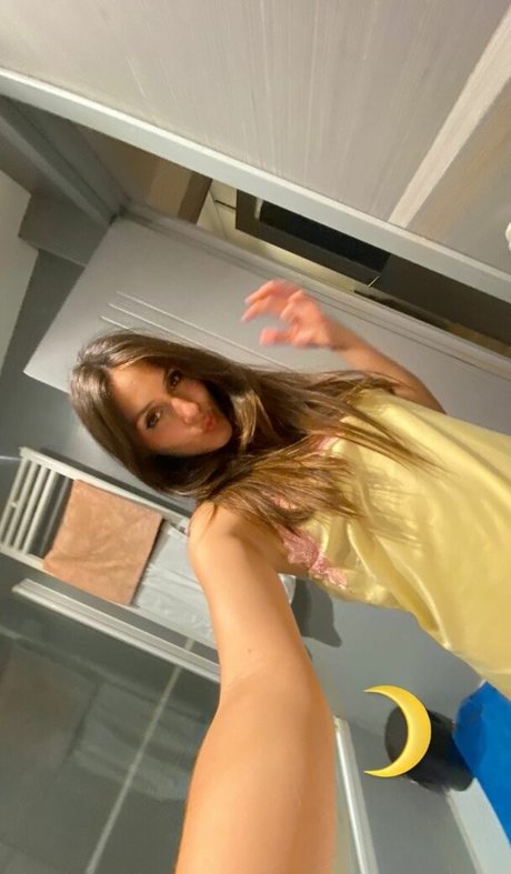 Sabela OT star sexy images