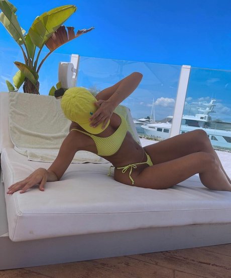 paulagonu actress galleries