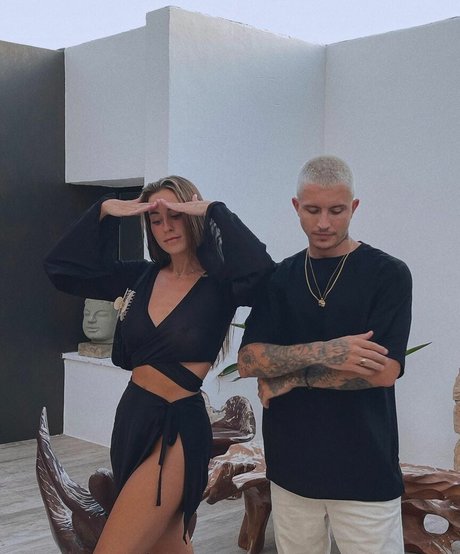 paulagonu art actress picture