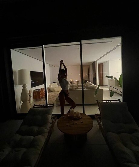 Maria Pedraza hd model photos