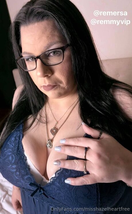 misshazelheartfree hot actress image