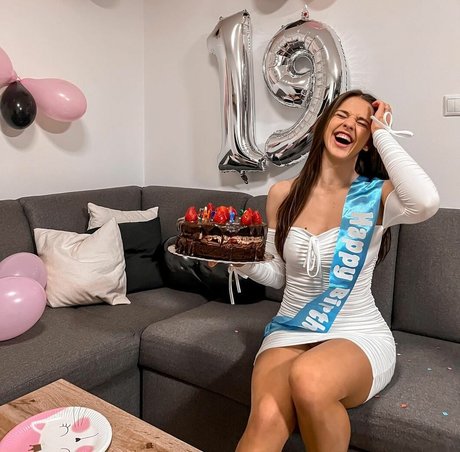 Lucia Mikusova pornstar sexy pics