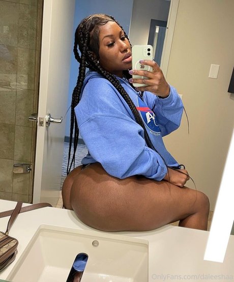 dalieshakey pretty pornstar image