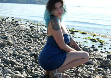 old young lesbian onlyfans xxx image