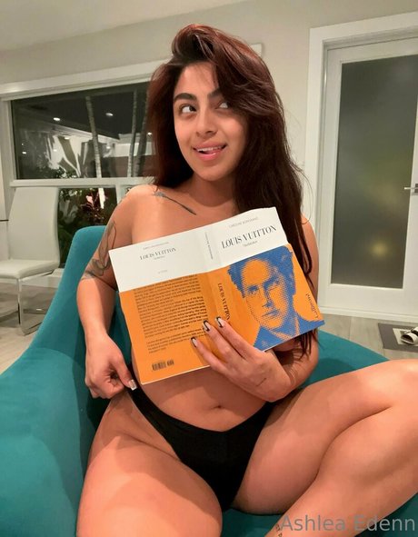 ashleasoffline hot actress galleries