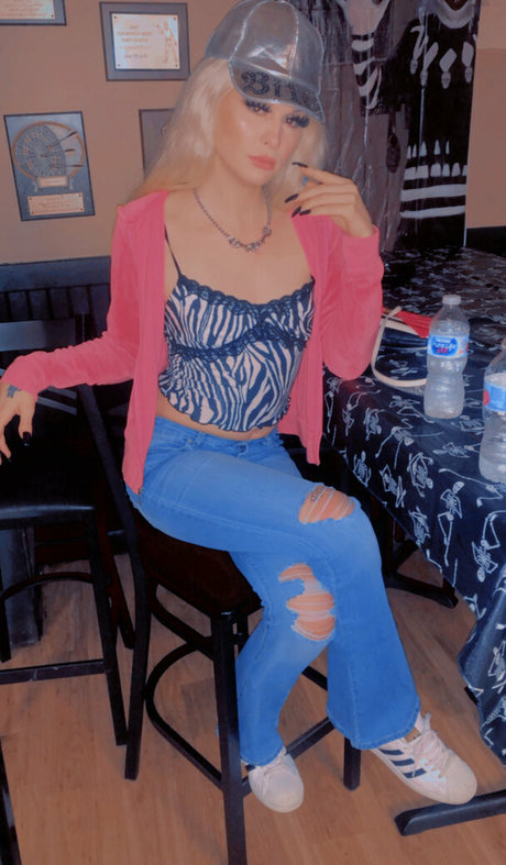 taytaypeepshow sexy model photos