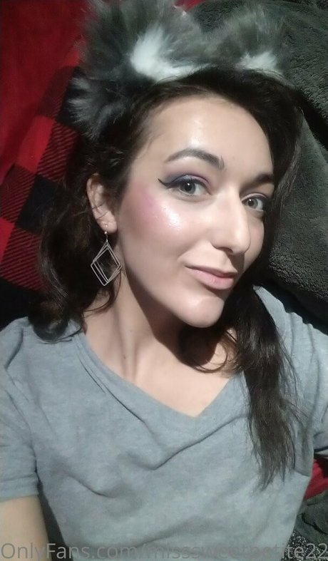 misssweetpetite22 beautiful model photo