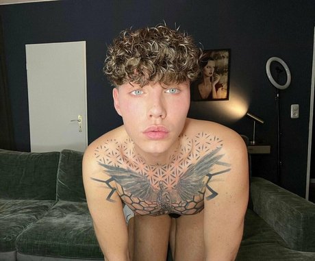 aleksandrrammfree exclusive actress galleries