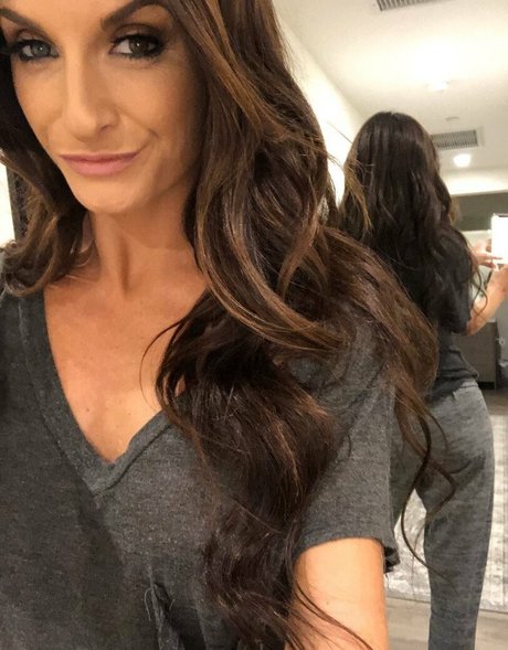 mature mom onlyfans hd photos