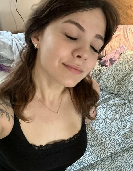 leila l0 porn actress picture