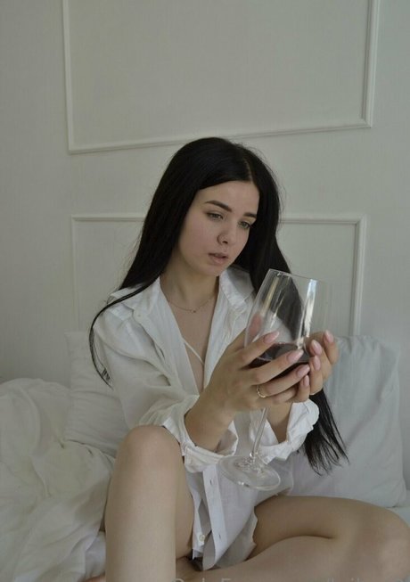 leila l0 top model photos