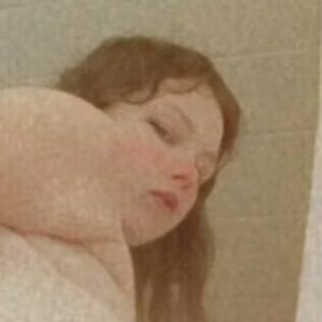 bevtakesit hot star pics