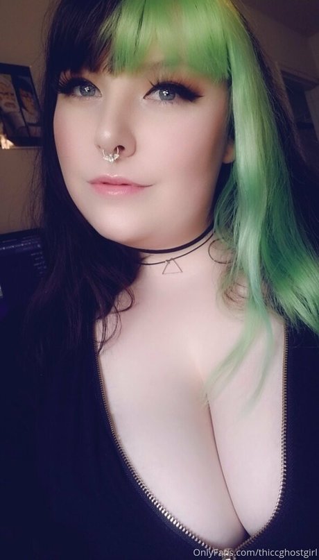 thiccghostgirl star top archive