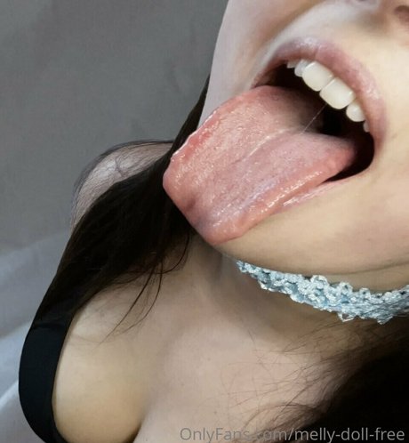 melly doll free hd star pictures