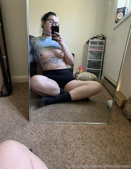 mistressdamiana pornographic model photos