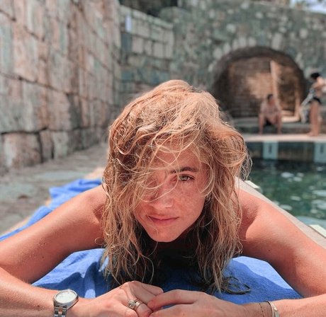 Emily Wickersham nudes model pictures