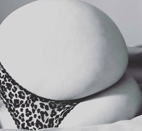 lovelola1463 xxx model pictures