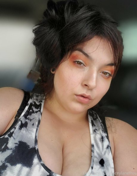 laceylanefree star erotic photos