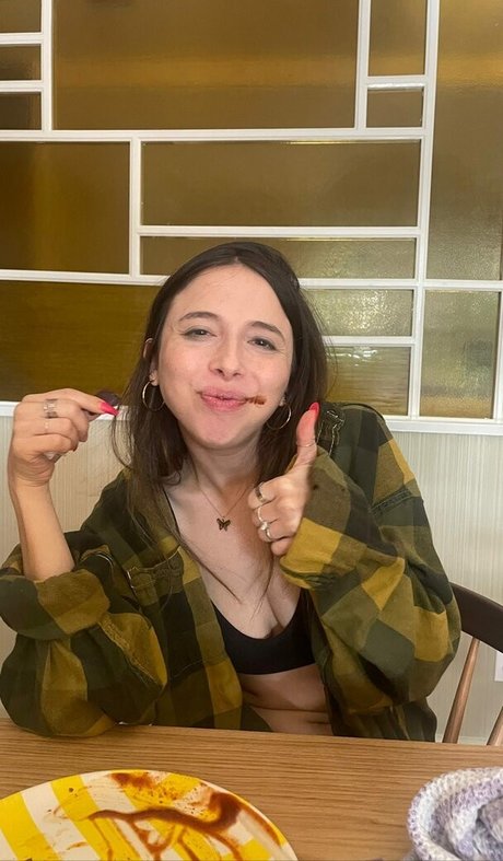 Esther Povitsky sex model pic