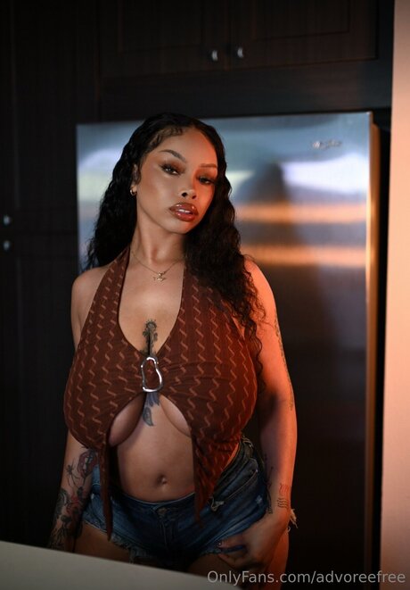 advoreefree model xxx picture