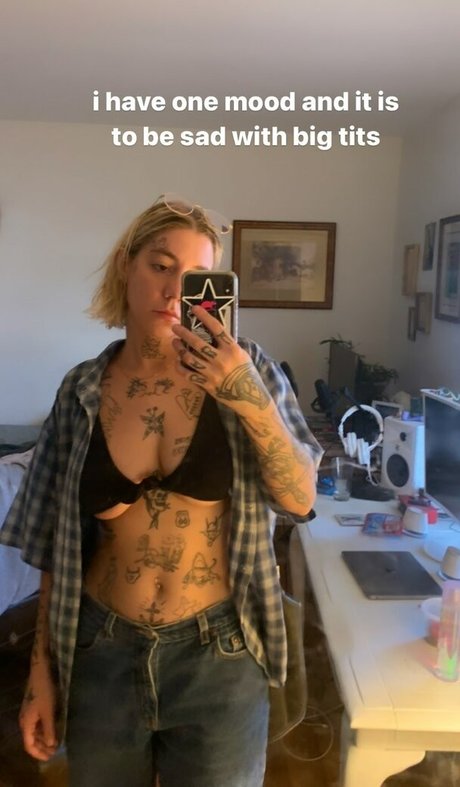 Velvetears pornstar adult photos