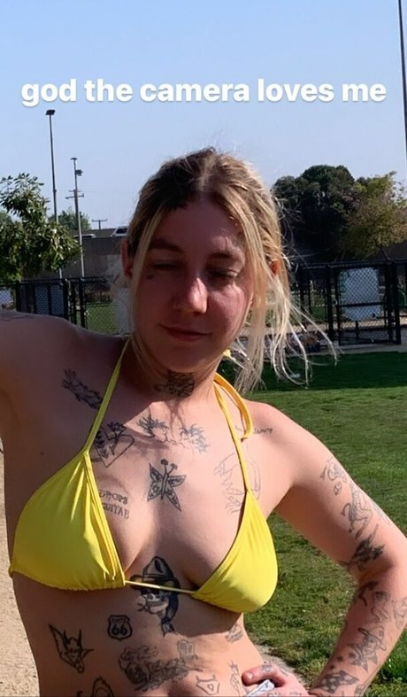 Velvetears erotic pornstar photo