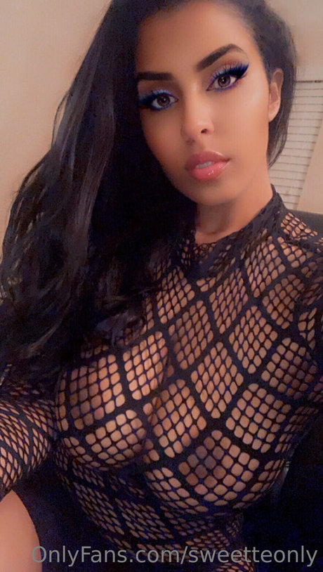 sweetteonly model beautiful photos