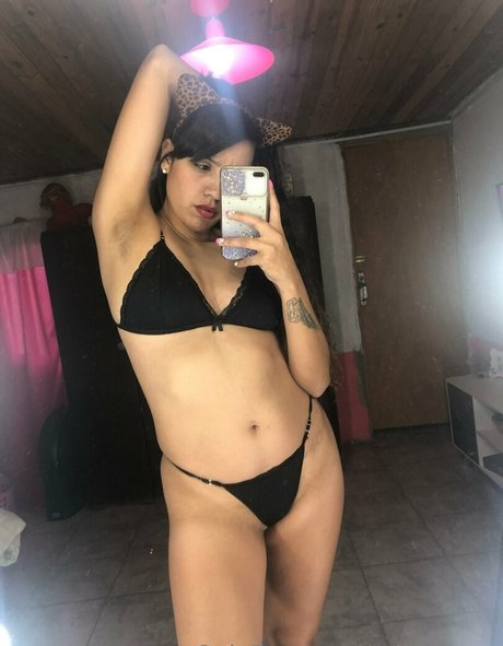 milu bross model perfect image