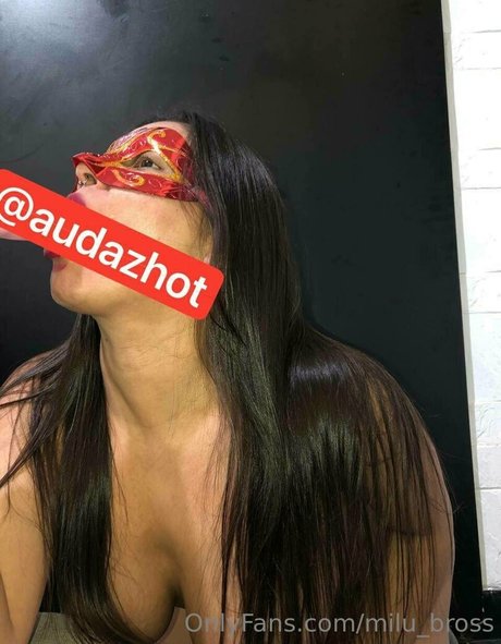 milu bross model best picture