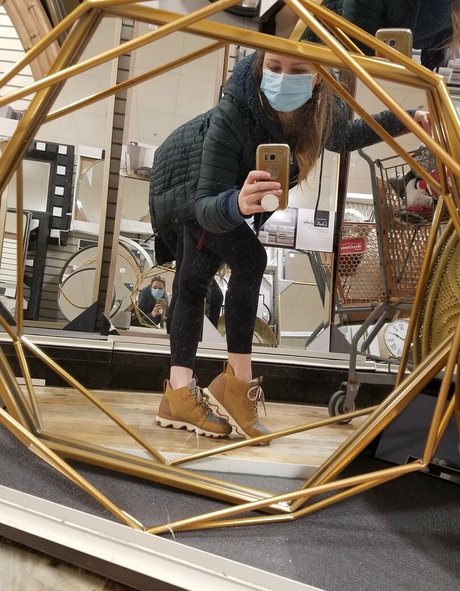 Goddess Rainn model beautiful picture