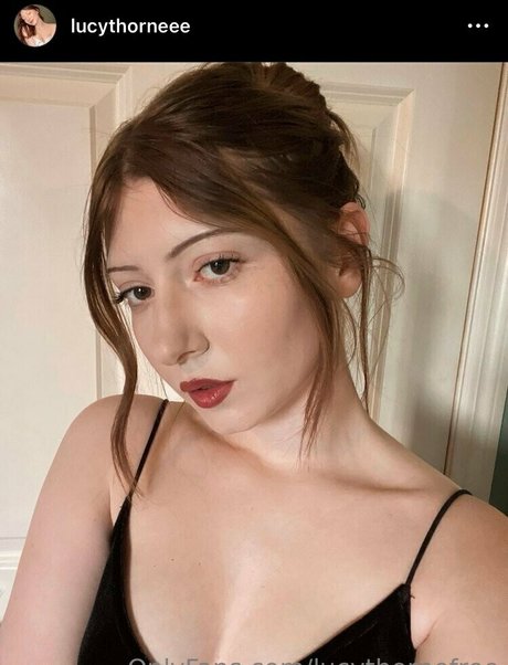 lucythornefree nudes model pic