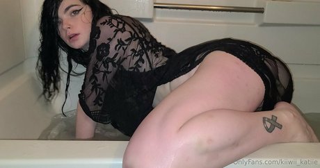 kiiwii katiie model hot image