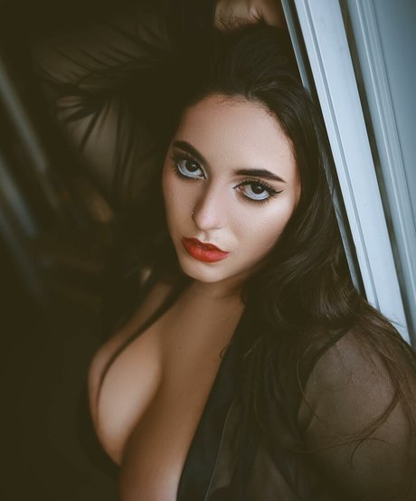 Gii Grande Giigrande nude model img