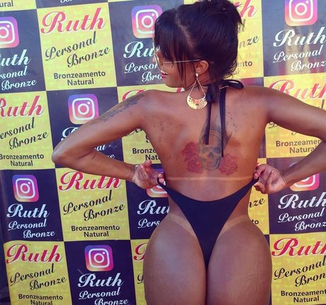 Carine Kishi model top image