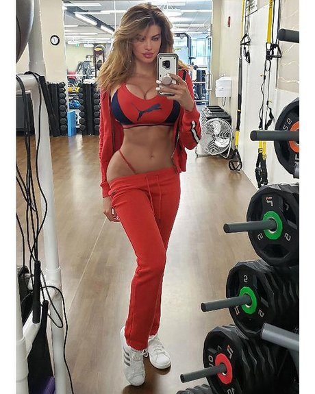 Dana Hamm adult model images