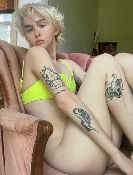 milf glasses onlyfans exclusive photos