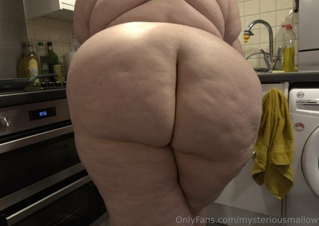 mysteriousmallow sexy pornstar archive