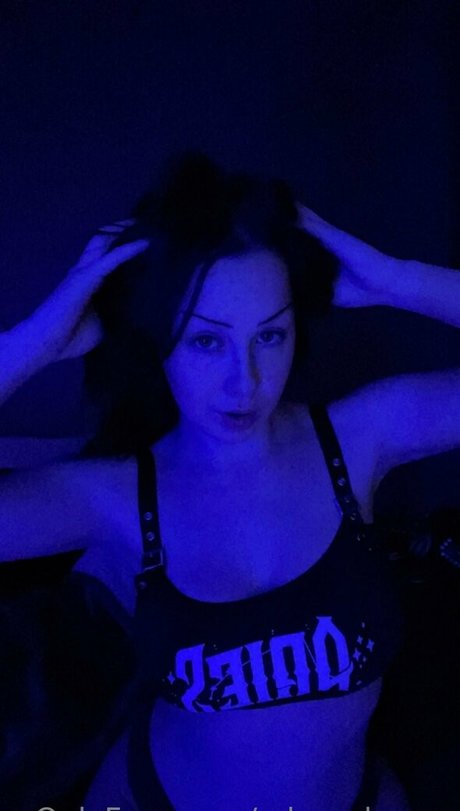 chubby babe onlyfans adult pictures