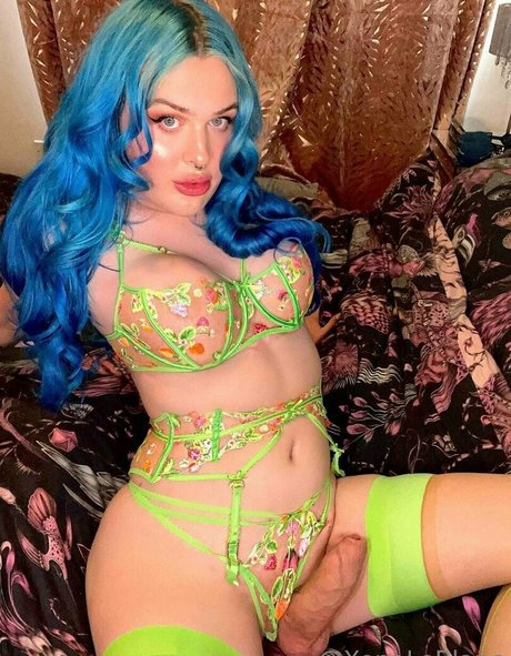 xenaleblanc naked model pic