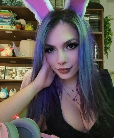 Megaptera beautiful pornstar img