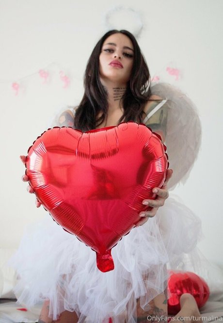 turmalina naked pornstar img