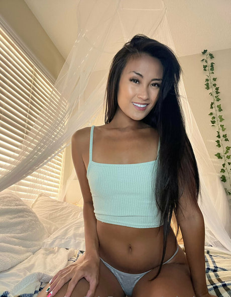 asiankrystal adult model gallery