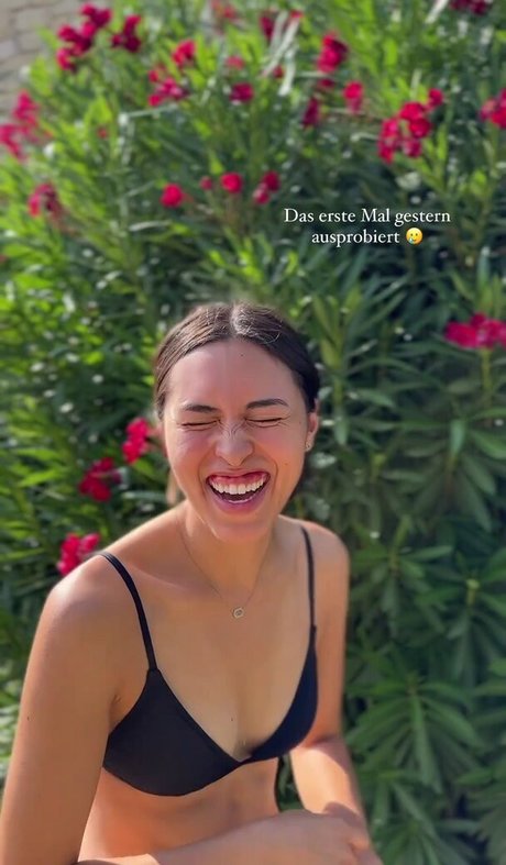 Shanti Tan nudes model pic