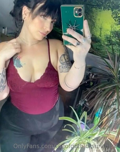 raeofgothiccsunshine perfect star picture