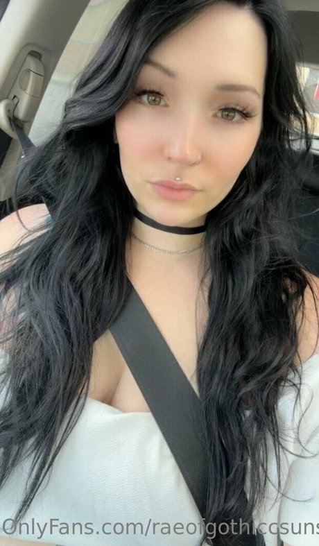 raeofgothiccsunshine free actress img