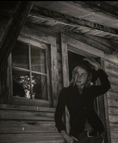 Nicole Coenen model sex img