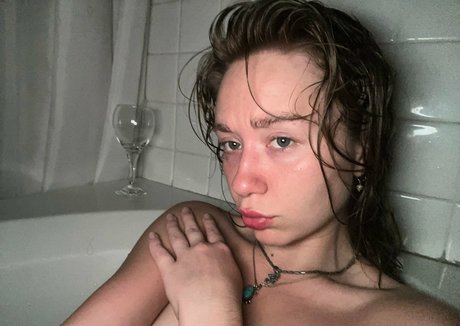 brycesgfelle naked pornstar image