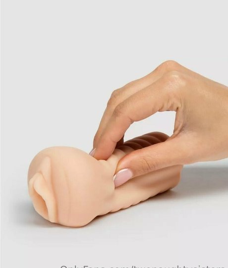 twonaughtysisters naked pornstar gallery