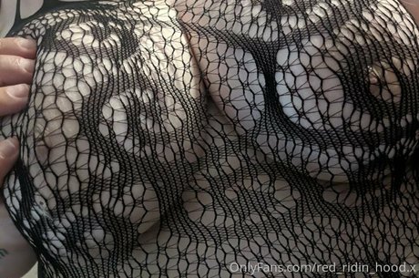 red ridin hood x star hd pic