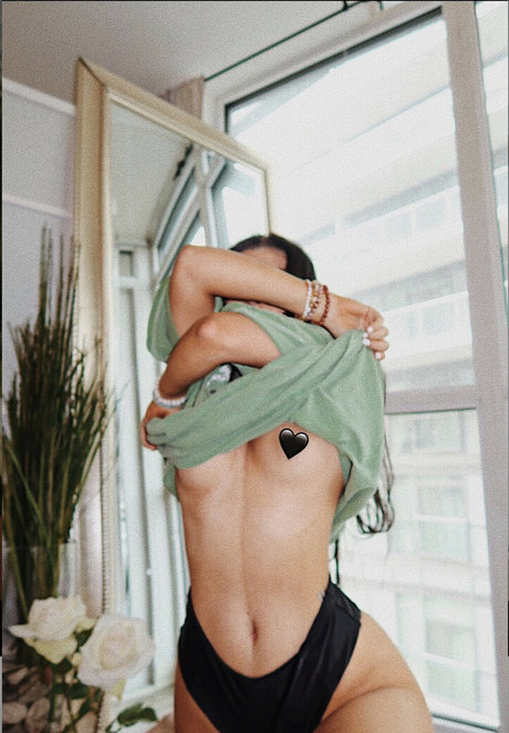 Sky Kristen model nice images